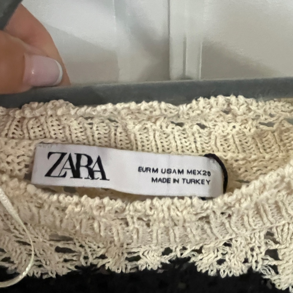 Zara Sweater - Picture 3 of 4